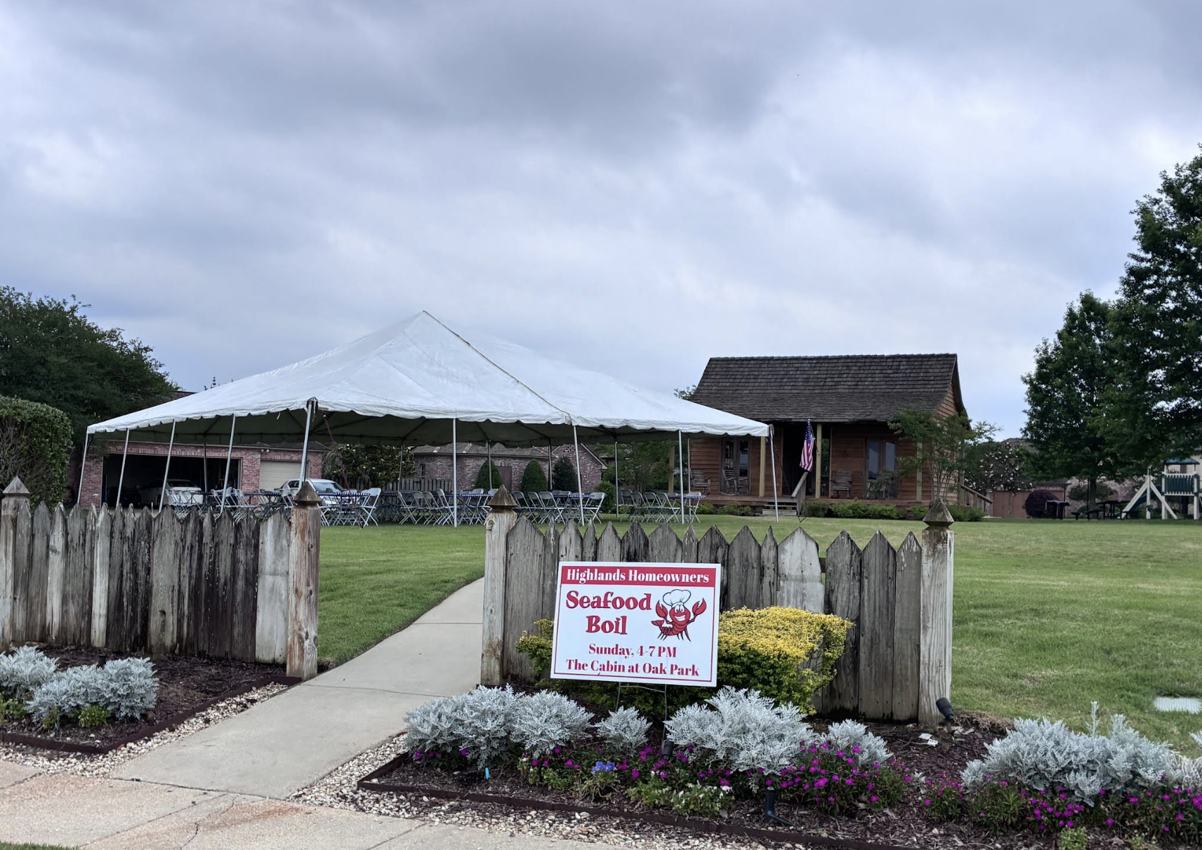 Highlands Homeowners Seafood Boil at The Cabin at Oak Park